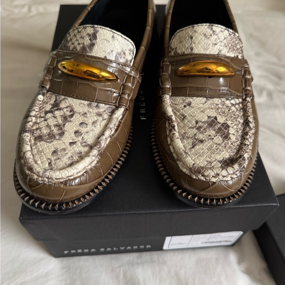 Freda Salvador Metallic Taupe Snakeskin-Embossed Loafers with Gold Accent - Picture 4 of 6